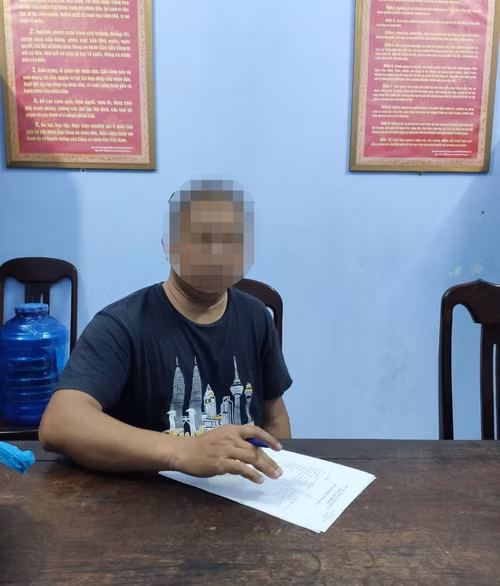 Đối tượng Nguyễn Quốc Nhựt tại cơ quan điều tra.