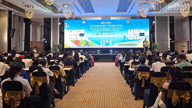 Quang cảnh diễn đàn. (Ảnh: PHÚC THẮNG)