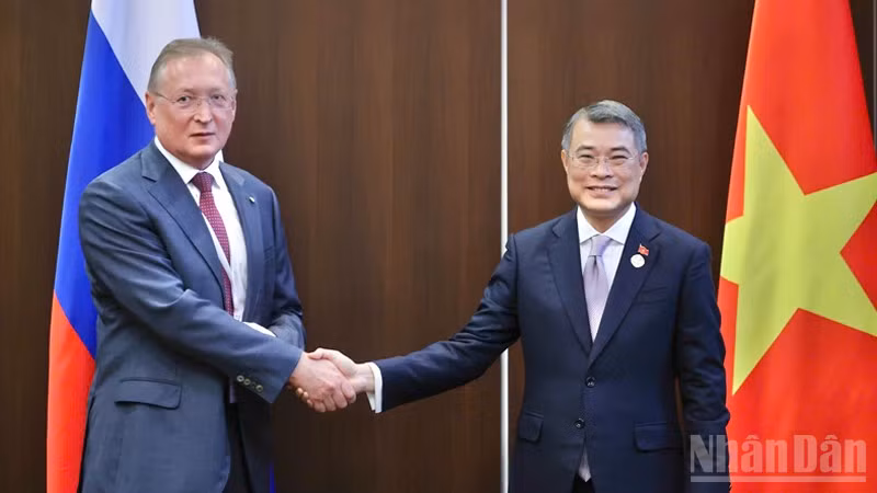 Thủ tướng Lê Minh Hưng tiếp Tổng Giám đốc Công ty Zarubezhneft của Liên bang Nga.