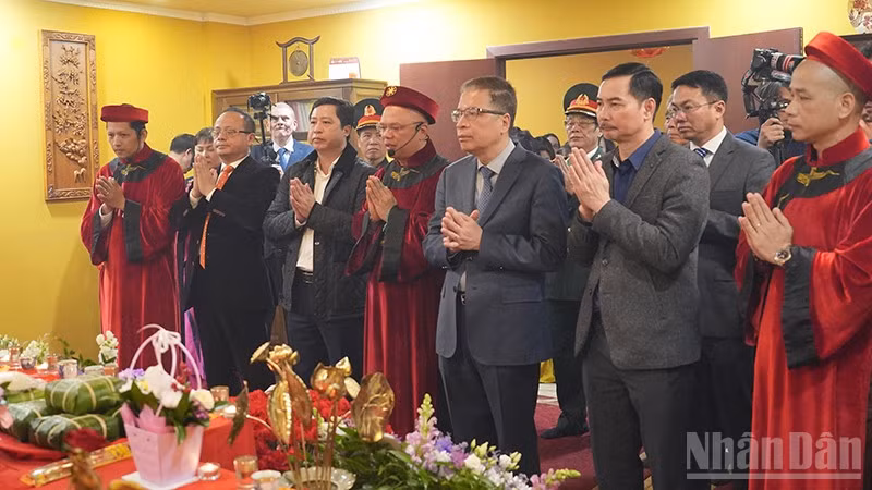 Lễ Giỗ Tổ Hùng Vương nhằm tôn vinh công lao dựng nước và giữ nước của các Vua Hùng tại Liên bang Nga. (Ảnh: XUÂN HƯNG)
