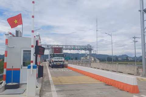 Các trạm thu phí trên tuyến cao tốc bắc-nam trong ngày đầu nghỉ lễ thông suốt, không xảy ra tình trạng ùn tắc. (Ảnh: Cục Đường bộ Việt Nam)