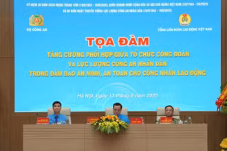Các đồng chí chủ trì Tọa đàm.