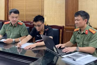 Cơ quan Công an làm việc với thí sinh vi phạm.