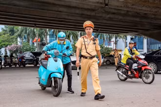 Răn đe, phòng ngừa các shipper và tài xế xe công nghệ.