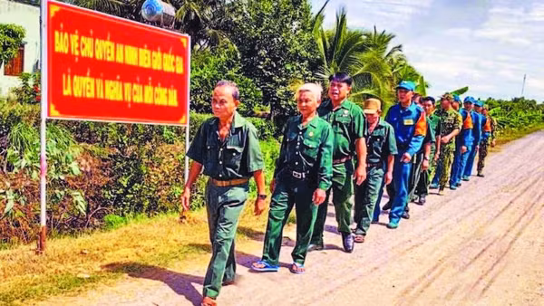 Mặt trận phối hợp các lực lượng tuần tra trên tuyến biên giới.