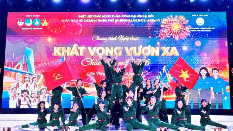 khat-vong-vuon-xa-9453.jpg