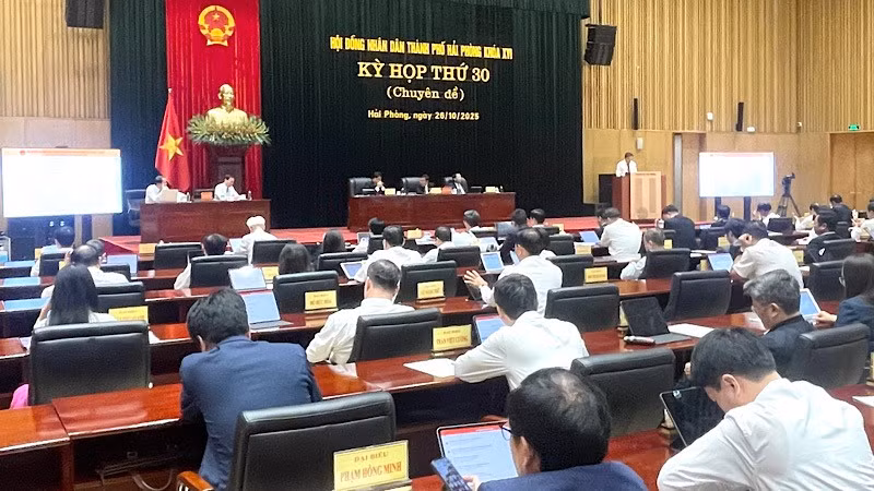 Quang cảnh Kỳ họp.