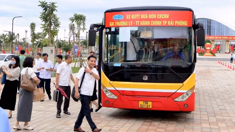 xe-bus-9136.jpg