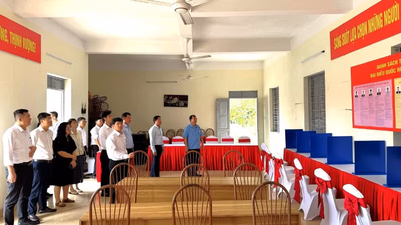 Một điểm bỏ phiếu bầu cử đại biểu Quốc hội khóa XVI và đại biểu Hội đồng nhân dân các cấp nhiệm kỳ 2026-2031 ở phường Nam Đồ Sơn (Hải Phòng).