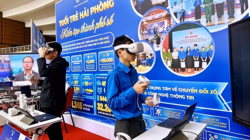 Ảnh minh họa: Tuổi trẻ Hải Phòng tiên phong kiến tạo thành phố số.