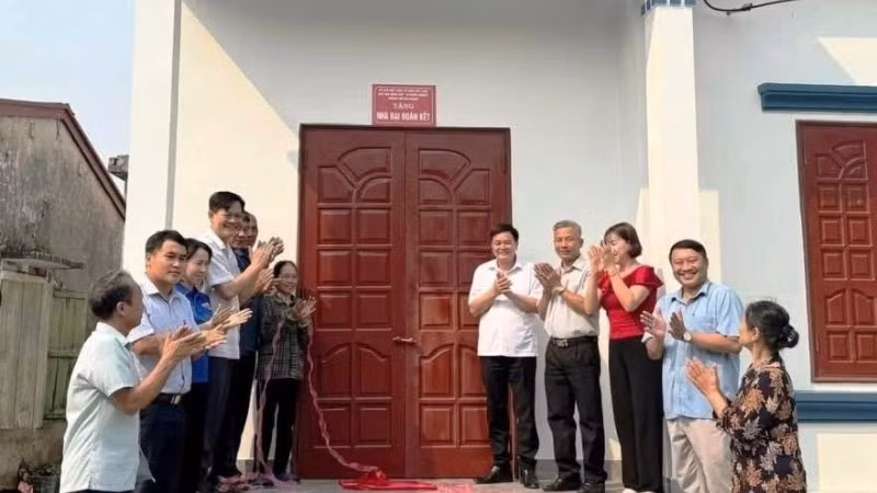 Ảnh minh họa: Khánh thành nhà Đại đoàn kết cho gia đình chính sách tại xã Kim Thành (Hải Phòng). (Ảnh: HÀ VY)