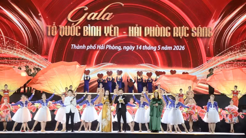 Gala “Tổ quốc bình yên - Hải Phòng rực sáng” là chương trình nghệ thuật - chính luận được đầu tư quy mô lớn.