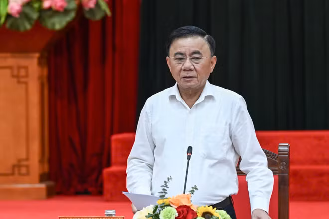 Thường trực Ban Bí thư Trần Cẩm Tú đã ký ban hành Quyết định số 168-QĐ/TW ngày 19/5/2026, về chức năng, nhiệm vụ, tổ chức bộ máy, quy chế làm việc mẫu của đảng ủy các cơ quan đảng, đảng ủy ủy ban nhân dân cấp tỉnh. (Ảnh: Duy Linh)