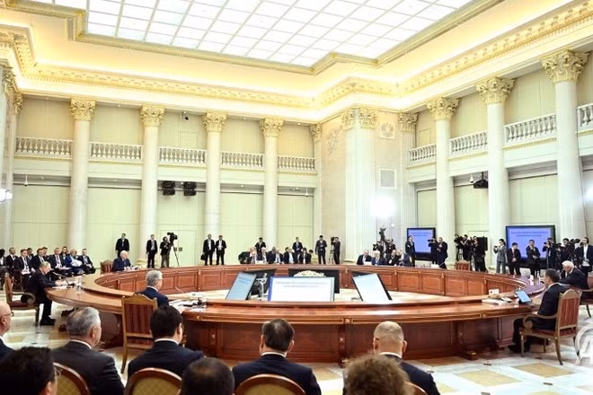 Cuộc họp Hội đồng tối cao Kinh tế Á-Âu tại St.Petersburg (Nga).