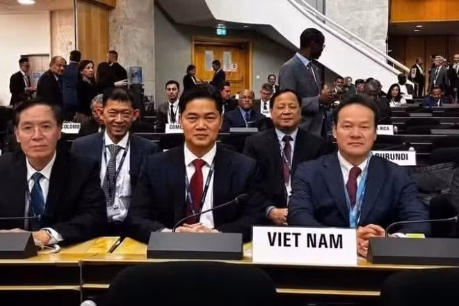 Đoàn Việt Nam tham dự Đại hội đồng Y tế thế giới lần thứ 79. (Ảnh: TTXVN)