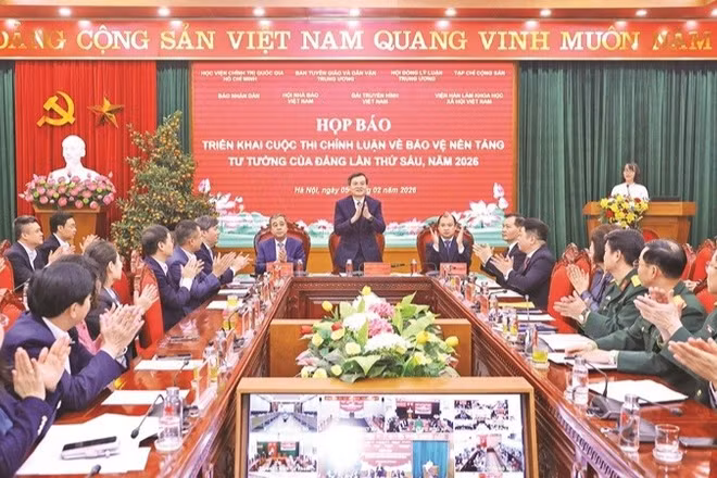 Họp báo triển khai “Cuộc thi chính luận về bảo vệ nền tảng tư tưởng của Đảng lần thứ 6, năm 2026”. (Ảnh TTXVN)