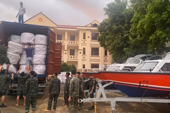 Cục Dự trữ Nhà nước hỗ trợ các tỉnh phòng chống, khắc phục hậu quả thiên tai.