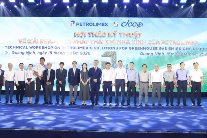 Đại diện lãnh đạo Petrolimex tham dự Hội nghị. (Ảnh: Petrolimex)