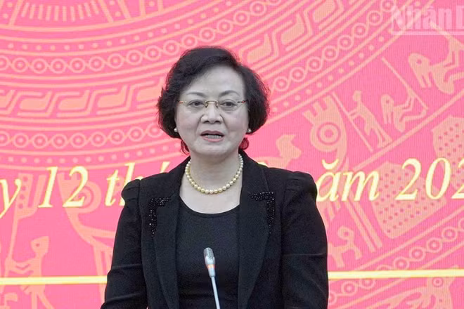 Đồng chí Phạm Thị Thanh Trà, Ủy viên Trung ương Đảng, Bí thư Trung ương Đảng, Phó Thủ tướng Chính phủ phát biểu tại hội nghị công bố quyết định giám sát đối với Ban Thường vụ Tỉnh ủy Điện Biên.