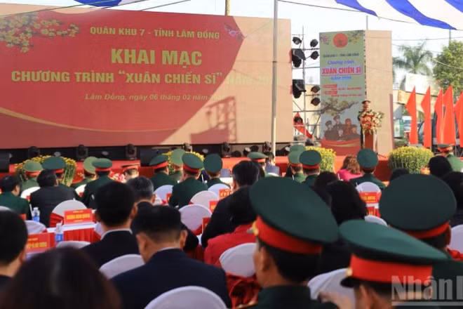 Quang cảnh Lễ khai mạc Chương trình "Xuân Chiến sĩ" lần thứ XI năm 2026 tại tỉnh Lâm Đồng.
