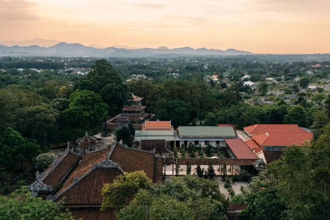 Tổ đình Thiền Tôn đang lưu giữ nhiều di sản tư liệu Hán Nôm cổ. (Ảnh: PHÙNG QUỐC ANH)