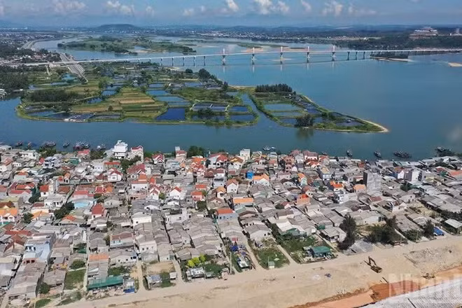 Sau khi sắp xếp, Quảng Ngãi còn 1.161 thôn, tổ dân phố, giảm 549 thôn, tổ dân phố. (Ảnh: HIỂN CỪ)