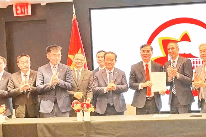 Lễ ký kết Biên bản ghi nhớ hợp tác giữa Nasdaq và Sở Tài chính Thành phố Hồ Chí Minh. (Ảnh CTV)