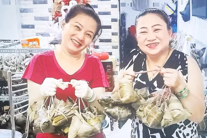 Giới thiệu bánh bá trạng tại lò bánh của người Hoa gốc Phúc Kiến ở địa chỉ 145/7 Gia Phú, phường Bình Tiên.
