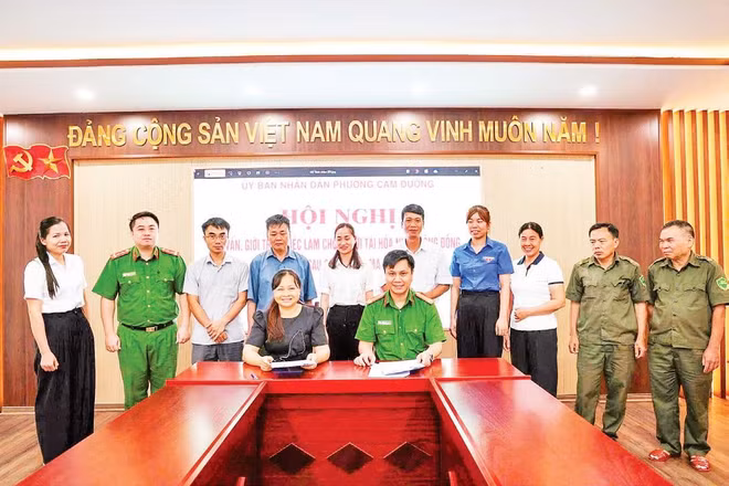 Phường Cam Đường phối hợp các doanh nghiệp tổ chức tư vấn, giới thiệu việc làm cho người sau cai nghiện.