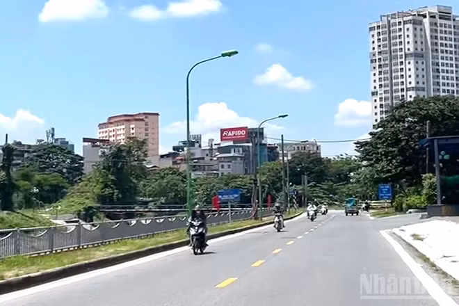 khu vực Hà Nội ngày nắng, chiều tối và đêm có mưa rào và dông vài nơi. (Ảnh minh họa: Đ.T)