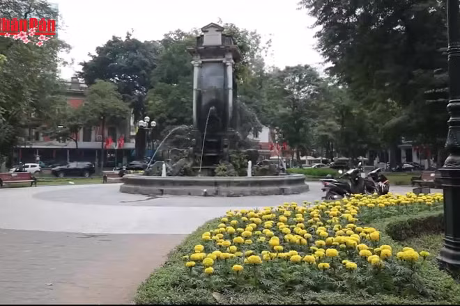 [Video] Không khí lạnh tràn về, Bắc Bộ đón Giao thừa trong mưa rét