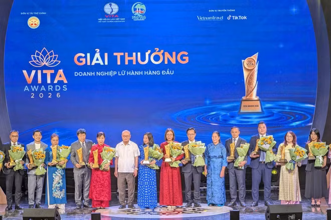 Vinh danh các doanh nghiệp lữ hành hàng đầu tại Lễ trao Giải thưởng VITA Awards 2026. (Ảnh: TRẦN HỒNG)
