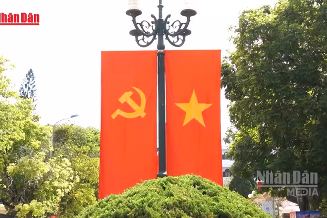 [Video] Từ cực Tây Tổ quốc - thế trận an ninh góp phần bảo vệ Đại hội XIV thành công