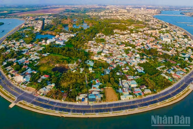 Sông Đồng Nai đoạn chảy qua địa bàn phường Trấn Biên, tỉnh Đồng Nai.