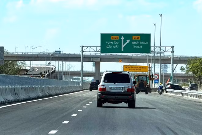 Theo dự kiến, 16km còn lại của cao tốc Biên Hòa-Vũng Tàu sẽ thông xe trước ngày 18/5.