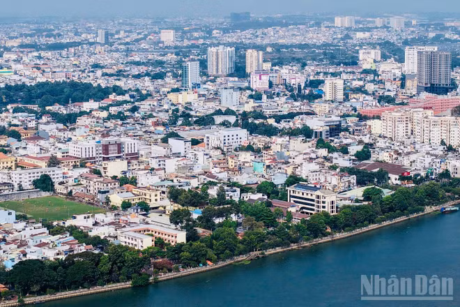 Một góc phường Trấn Biên, thành phố Đồng Nai từ hướng sông Đồng Nai.