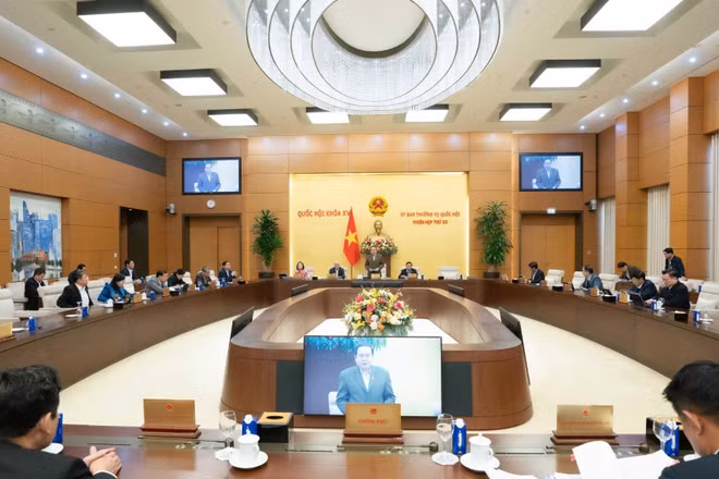 Quang cảnh Phiên họp thứ 53 của Ủy ban Thường vụ Quốc hội.