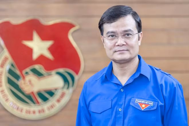 Ông Bùi Quang Huy, Ủy viên Trung ương Đảng, Bí thư thứ nhất Trung ương Đoàn Thanh niên Cộng sản Hồ Chí Minh, Chủ tịch Nhóm đại biểu Quốc hội trẻ khóa XVI.