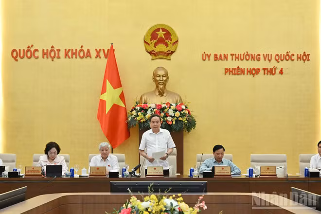 Chủ tịch Quốc hội Trần Thanh Mẫn phát biểu bế mạc phiên họp. (Ảnh: THỦY NGUYÊN)