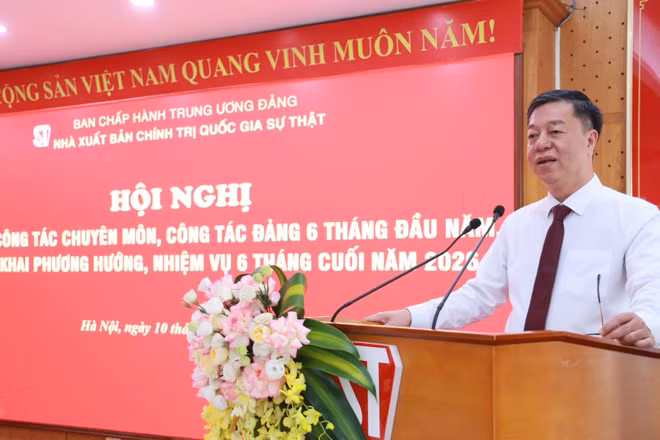 Tiếp tục khẳng định vai trò là ngọn cờ đầu về xuất bản chính trị, lý luận của Đảng