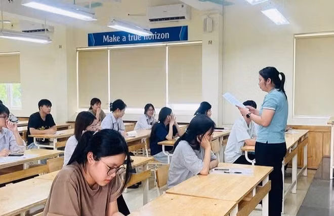 Tỉnh Ninh Bình có 10 môn thi có điểm trung bình nằm trong tốp 10 tỉnh, thành phố dẫn đầu toàn quốc.