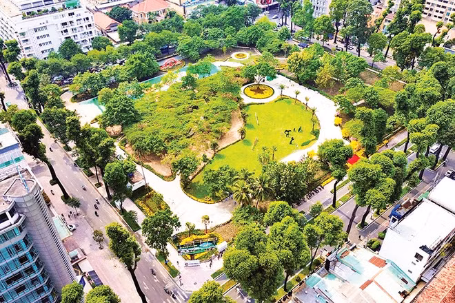 Khu đất dự án nhà thi đấu Phan Đình Phùng vừa được cải tạo, chỉnh trang thành công viên tại phường Xuân Hòa. (Ảnh THẾ ANH)