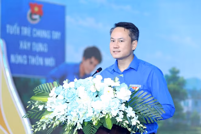 Anh Nguyễn Kim Quy, Bí thư Trung ương Đoàn, Chủ tịch Trung ương Hội Liên hiệp Thanh niên Việt Nam phát biểu tại chương trình. (Ảnh: CTV)