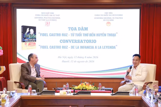 Tọa đàm “Fidel Castro Ruz - Từ tuổi thơ đến huyền thoại”