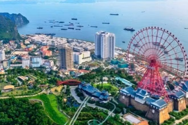 Du lịch đang trở thành một trong các động lực tăng trưởng của bất động sản Quảng Ninh. (Ảnh: VARS)