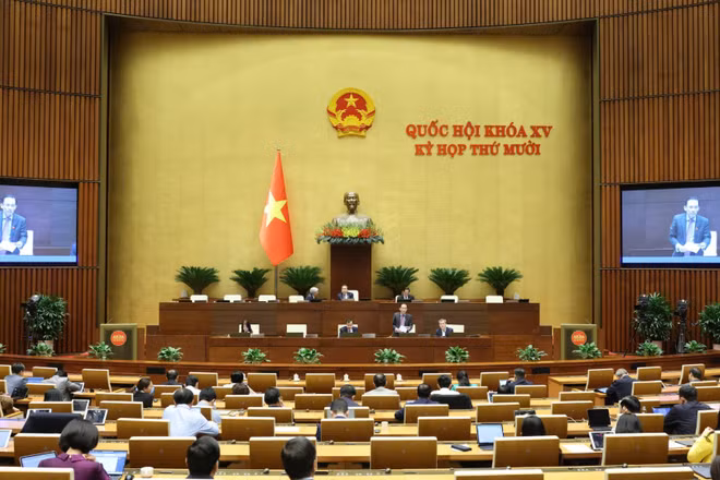 Quang cảnh phiên họp toàn thể ở hội trường ngày 26/11 tại Kỳ họp thứ 10, Quốc hội khóa XV. (Ảnh: DUY LINH)