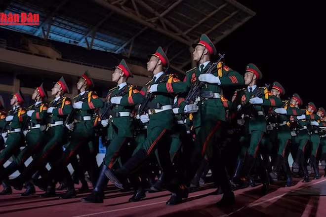 [Video] "Tổ quốc trong tim" sẵn sàng rực cháy