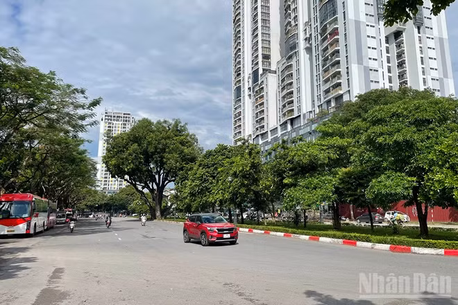 Dự báo khu vực Hà Nội ngày nắng, chiều tối và đêm có lúc có mưa rào và dông. (Ảnh minh họa: Đ.T)