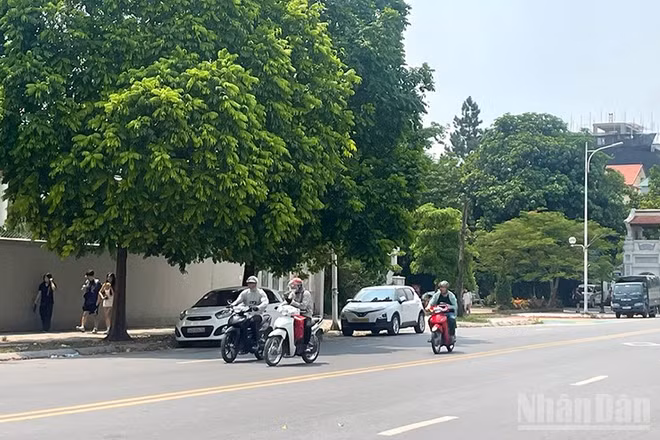 Khu vực Hà Nội ngày nắng nóng, có nơi nắng nóng gay gắt. (Ảnh minh họa: Đ.T)