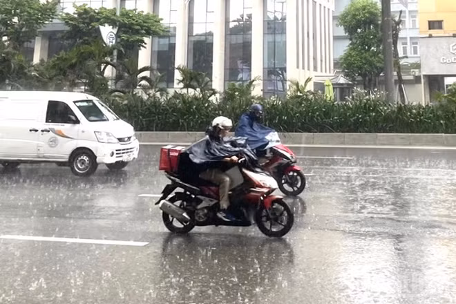 Dự báo khu vực Hà Nội có mây, có mưa rào và dông vài nơi. (Ảnh minh họa: Đ.T)